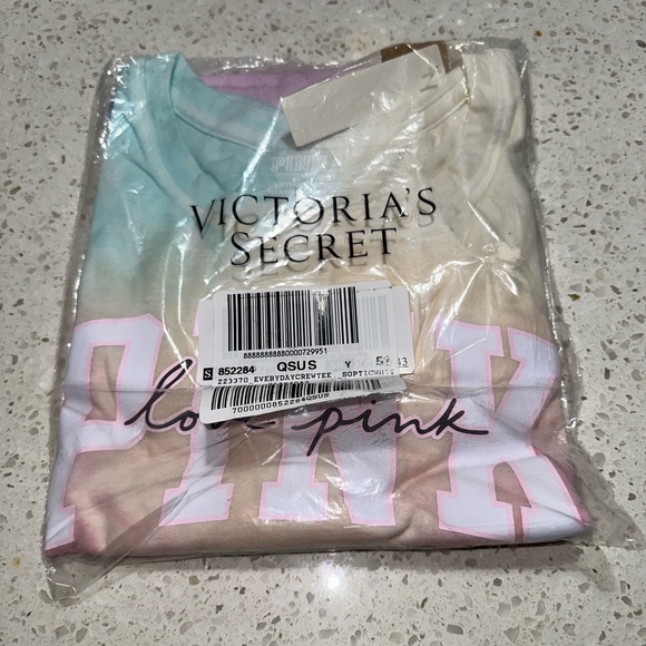 VS VICTORIAS SECRET PINK EVERYDAY CREW SHORT SLEEVE TEE TOP FREYA TIE DYE S - Picture 2 of 2